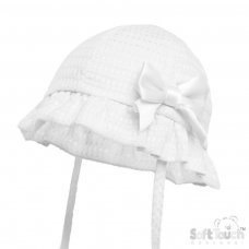H82-W: White Checked Hat (0-24 Months)